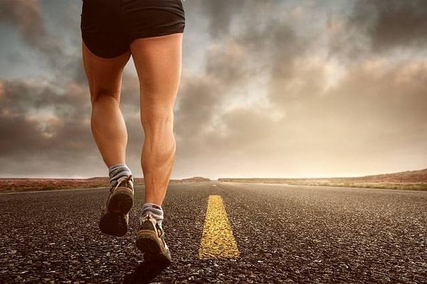 Faire du sport sans se ruiner : astuces et conseils pour rester en forme à petit budget